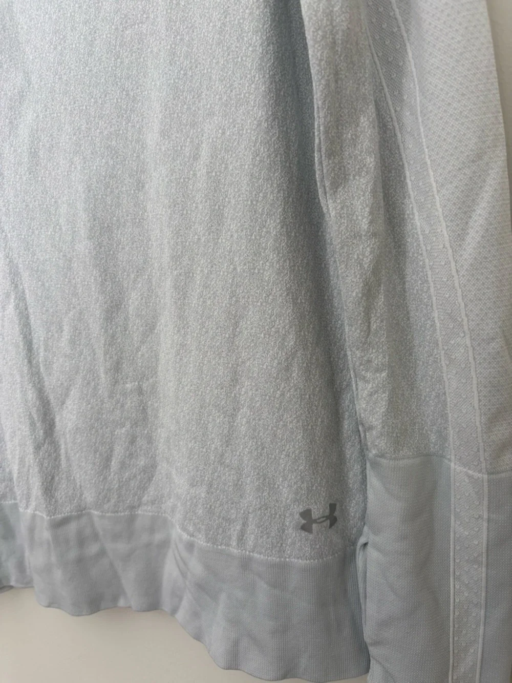 Under Armour Women's White Hooded Lightweight Long-Sleeve Top - Picture 3 of 5